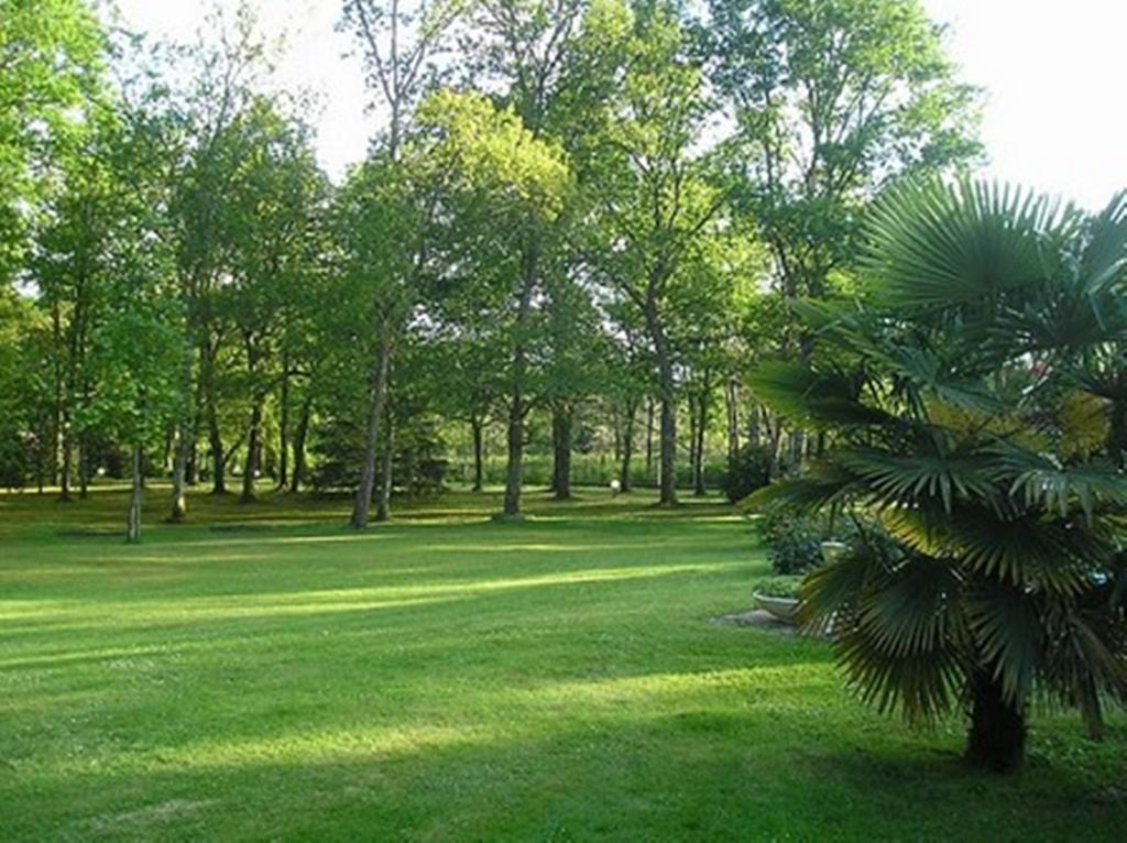 Parc De L'Aiguade Bed and Breakfast Saint-Paul-lès-Dax Eksteriør billede